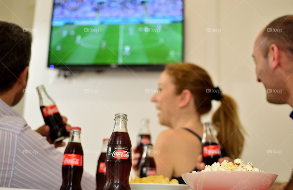 friends who drink Coca-Cola