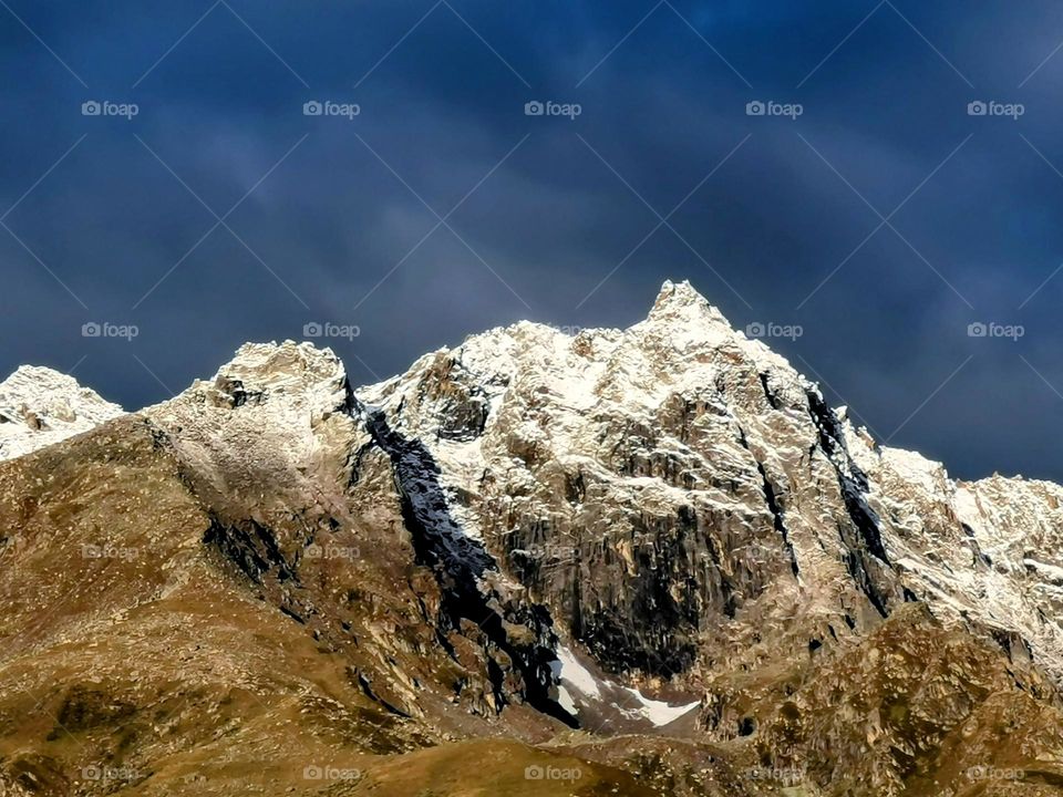 early snowing on peaks in September month