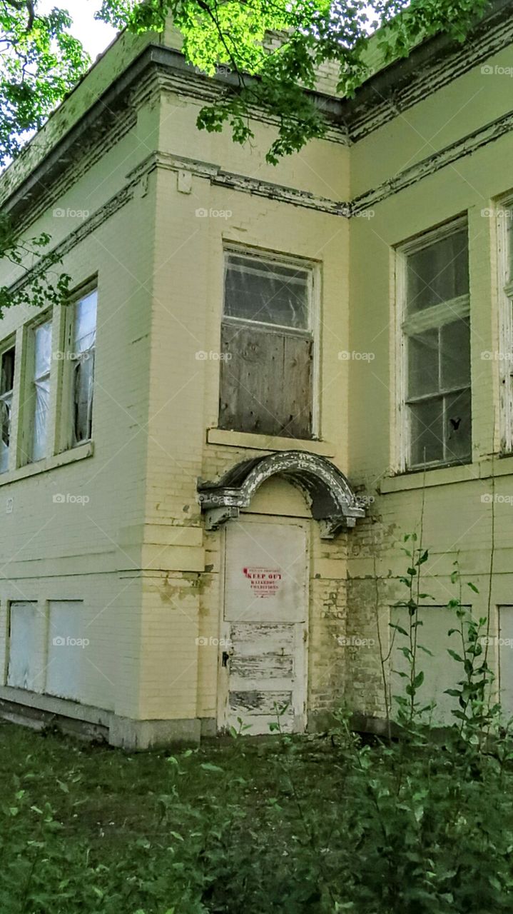 Building from the 50's asylum