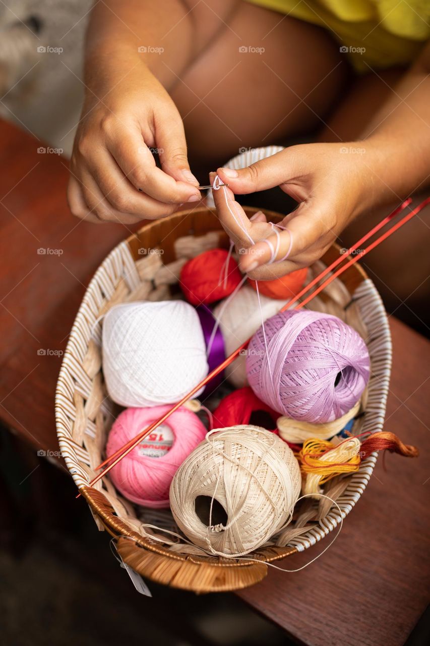 Crocheting strings