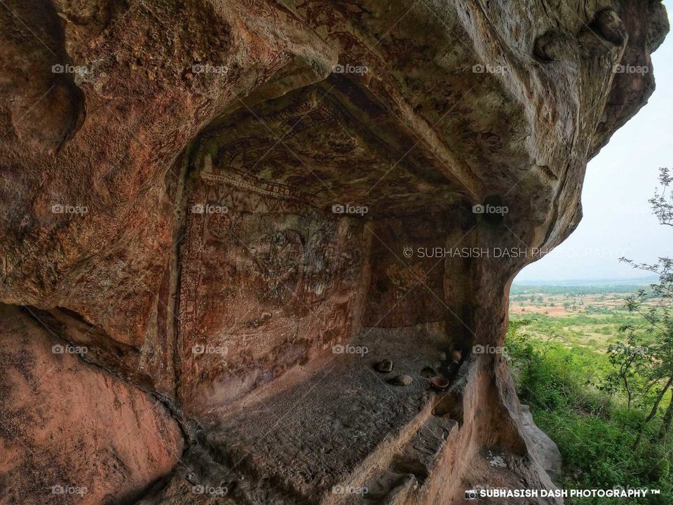 "Odisha is a hub of many ancient excavations" 4,000-years-old #Pandava_Bakhara Rock art have been seen on the walls of many of the caves, indicative of an ancient habitation.