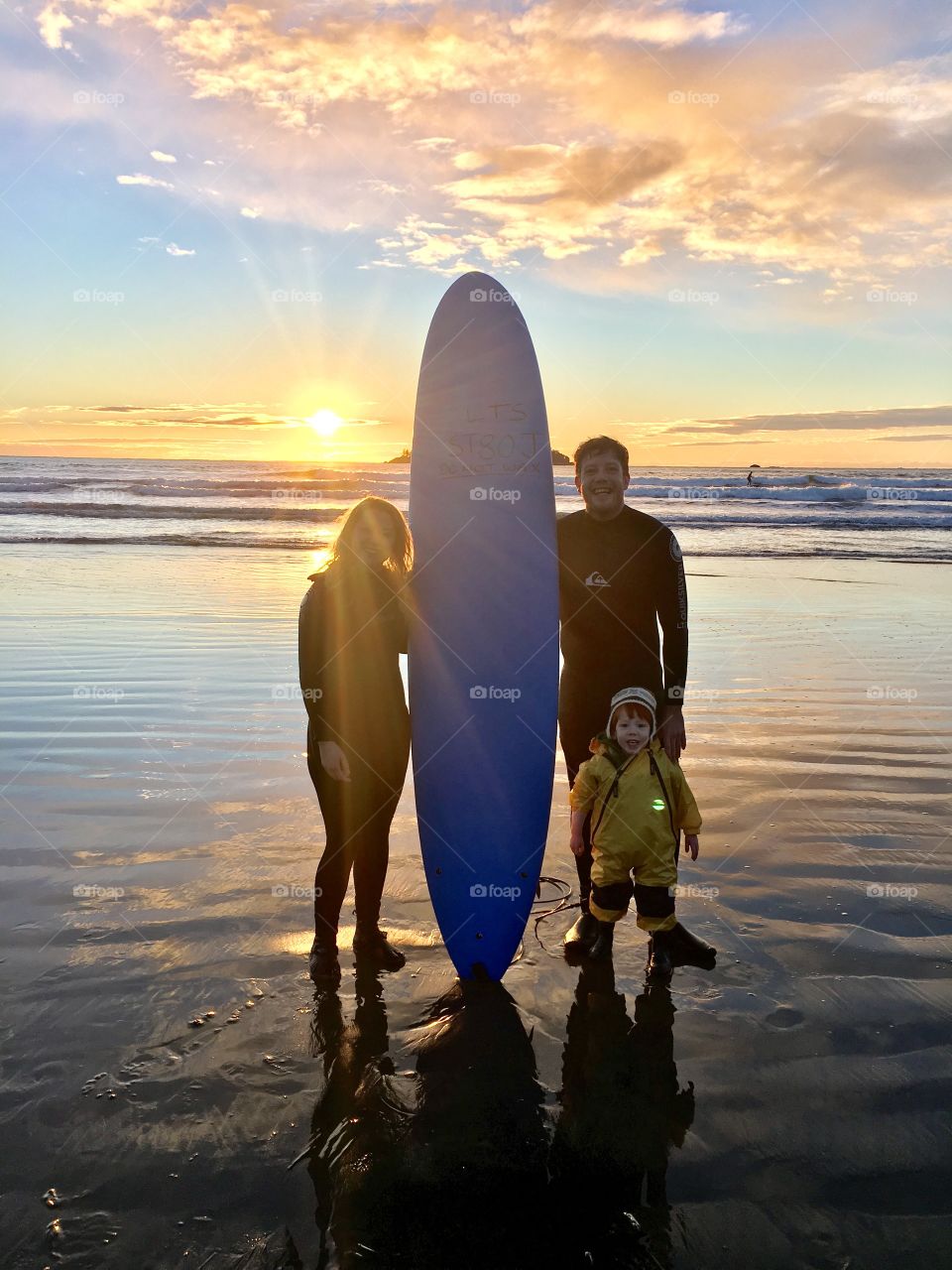 Family surfing in Tofino
