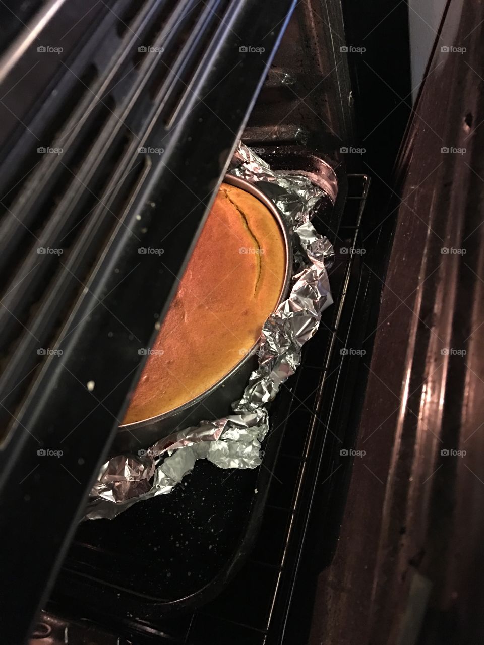 Oven view of cheesecake 