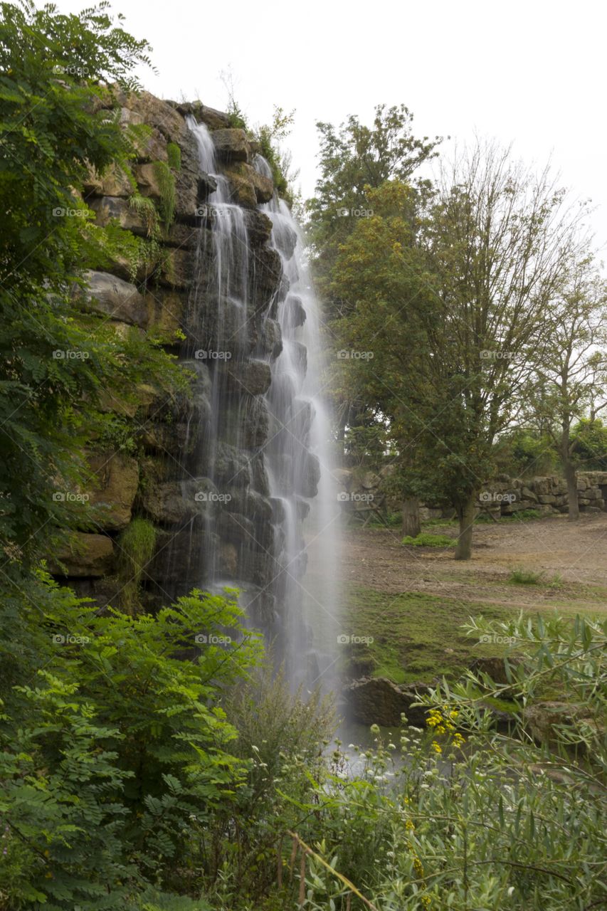 Waterfall water curtain