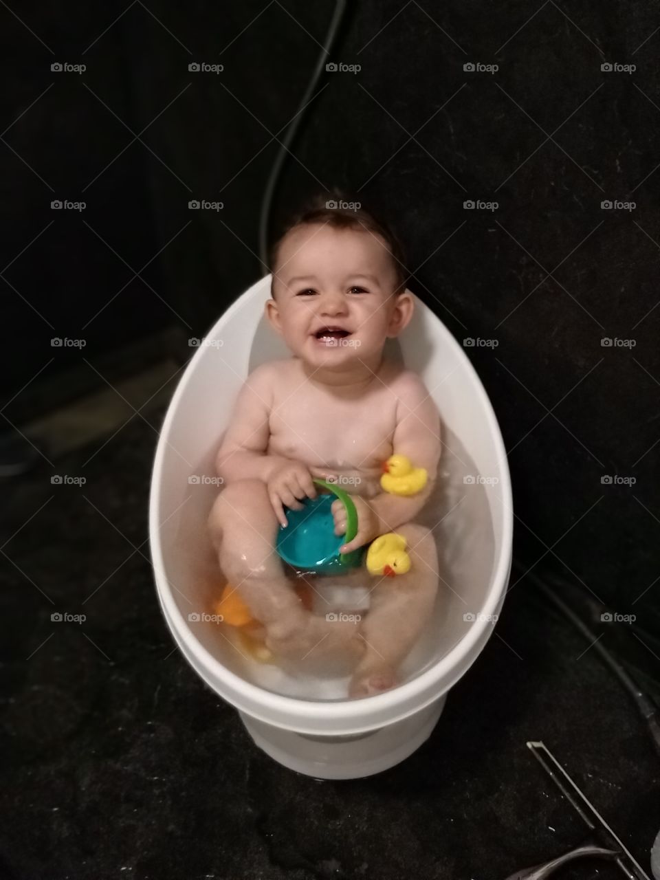 happy baby bath time