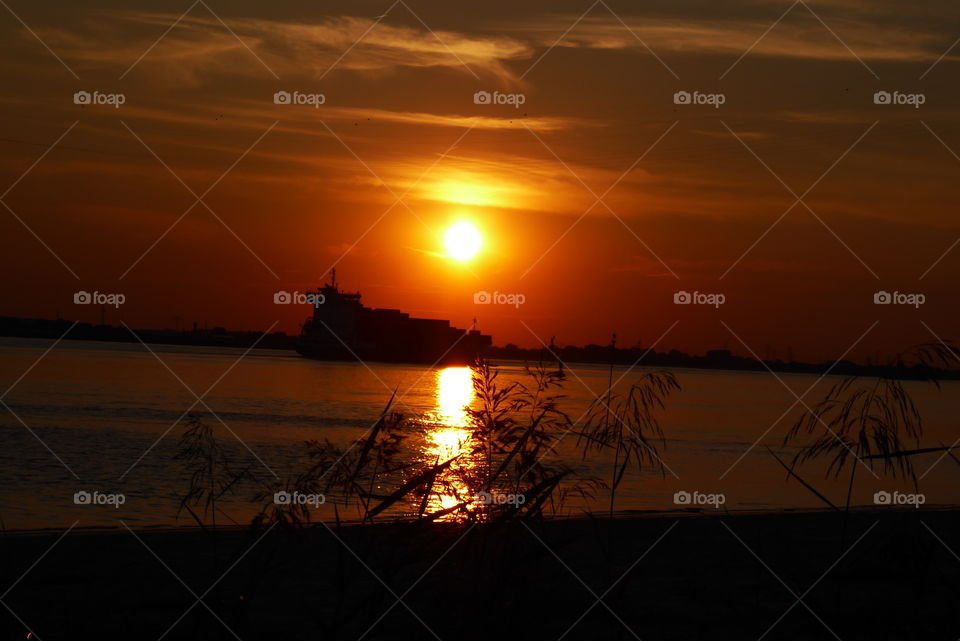 Sunset -Elbstrand Hetlinger Schanze - Schleswig-Holstein 