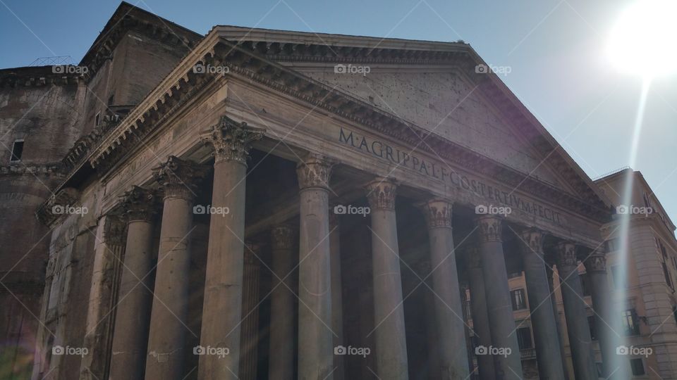 pantheon. traveling around italy. rome