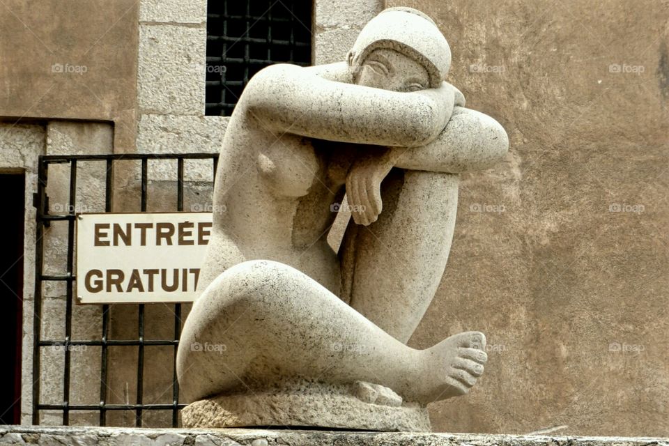 Modern Statue in Ville De Fran
