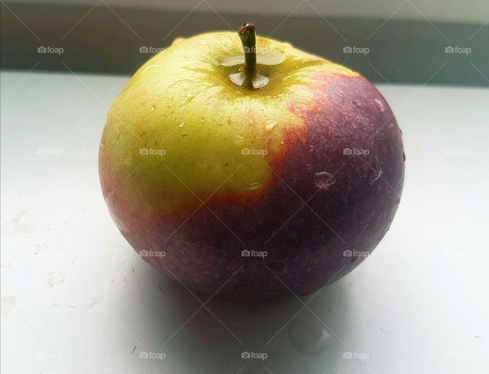 A nice fresh apple