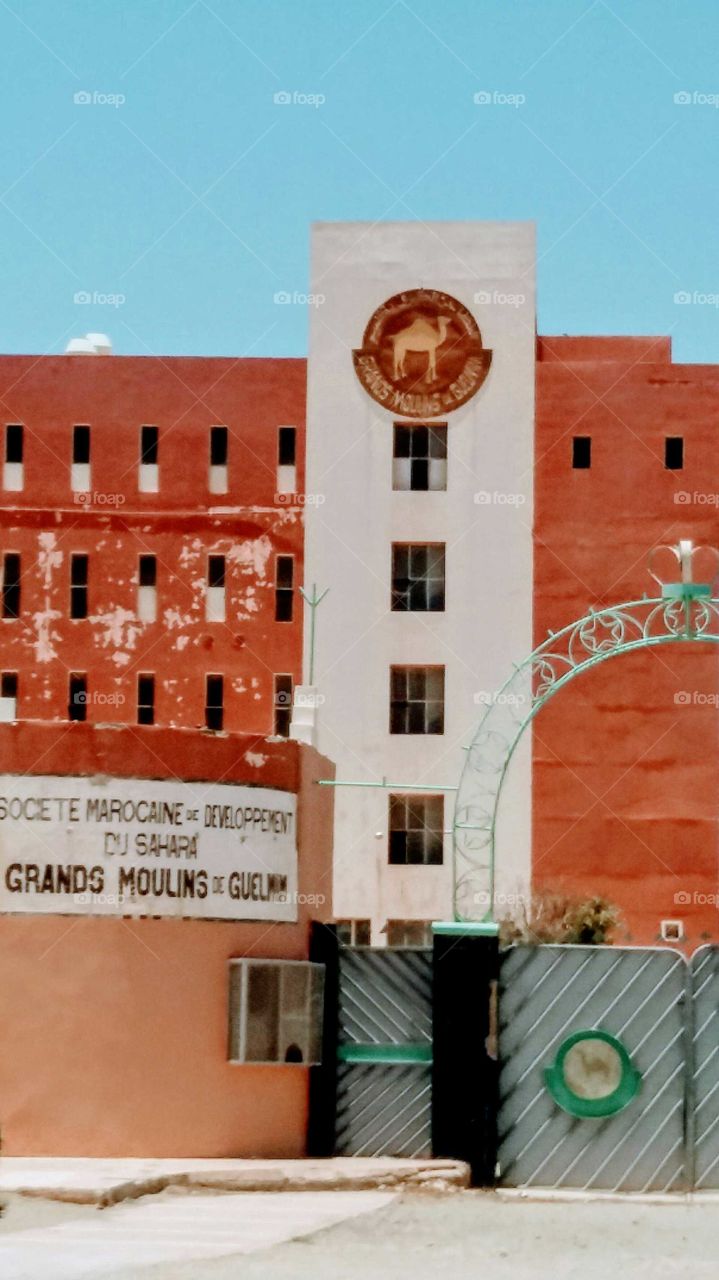 A company for grains in Chaplin
facade of this company