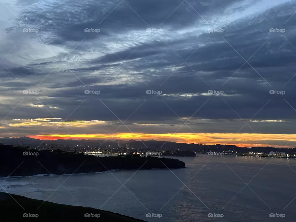 🌅