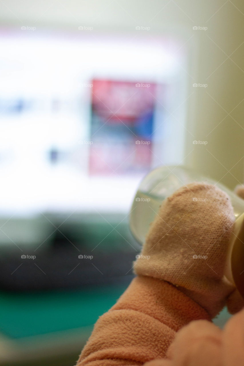 spoilt for choice on Netflix.Cartoons time my baby girl