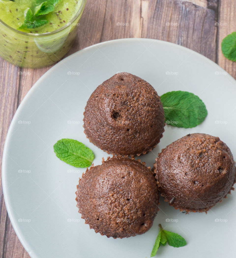 chocolate muffins