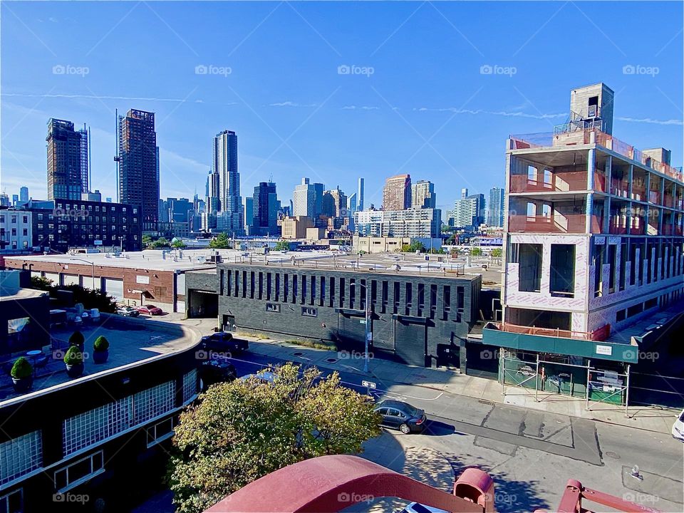 This is the view from the top of the staircase of the „Pulaski Bridge“ at „Newtown Creek“ on the „Greenpoint“, Brooklyn side of the bridge that connects LIC, „Queens“ to „Brooklyn“. 2023. Hypnotic Productions