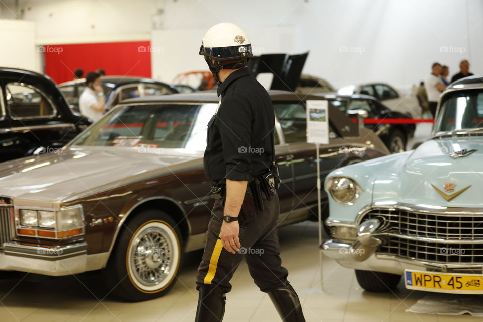 oldtimer show policeman