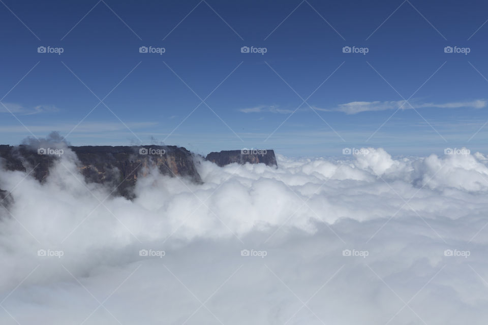 Sea of clouds, Mount Roraima.