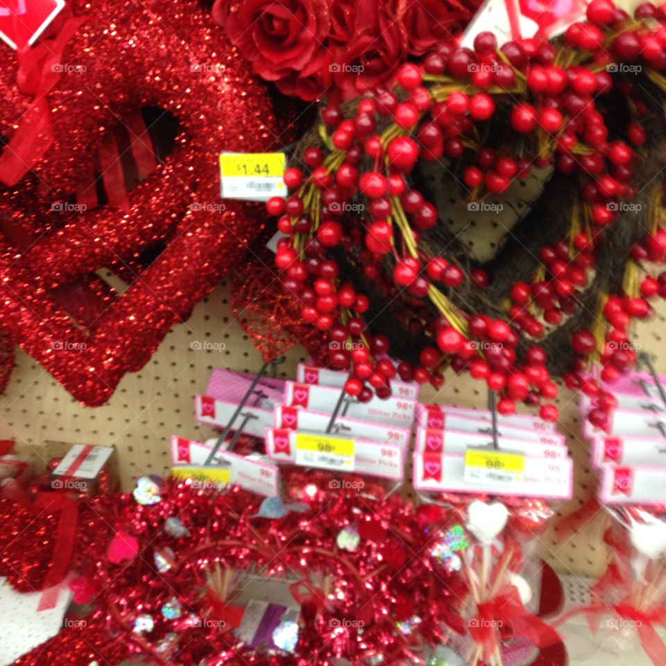 Red Decor For Valentines 

Published by:
HappyBrownMonkey 