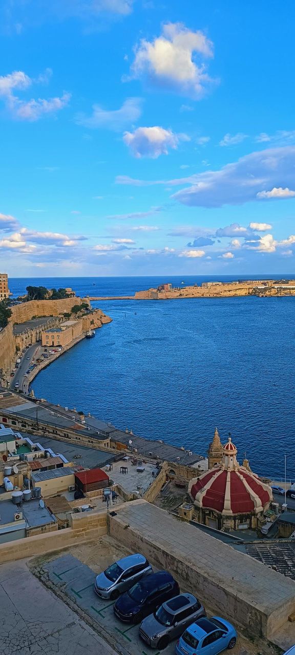 Ancient city Valletta sea