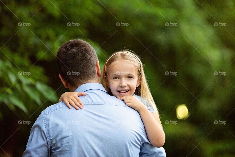 Little girl and father 