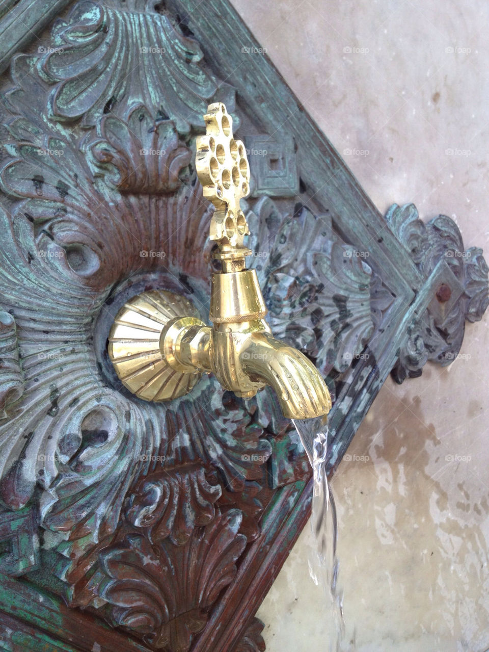 vintage fountain old golden by linhof