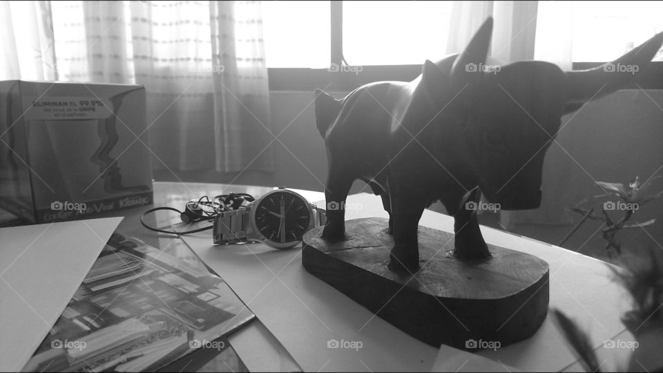 el escritorio de un petroquimico