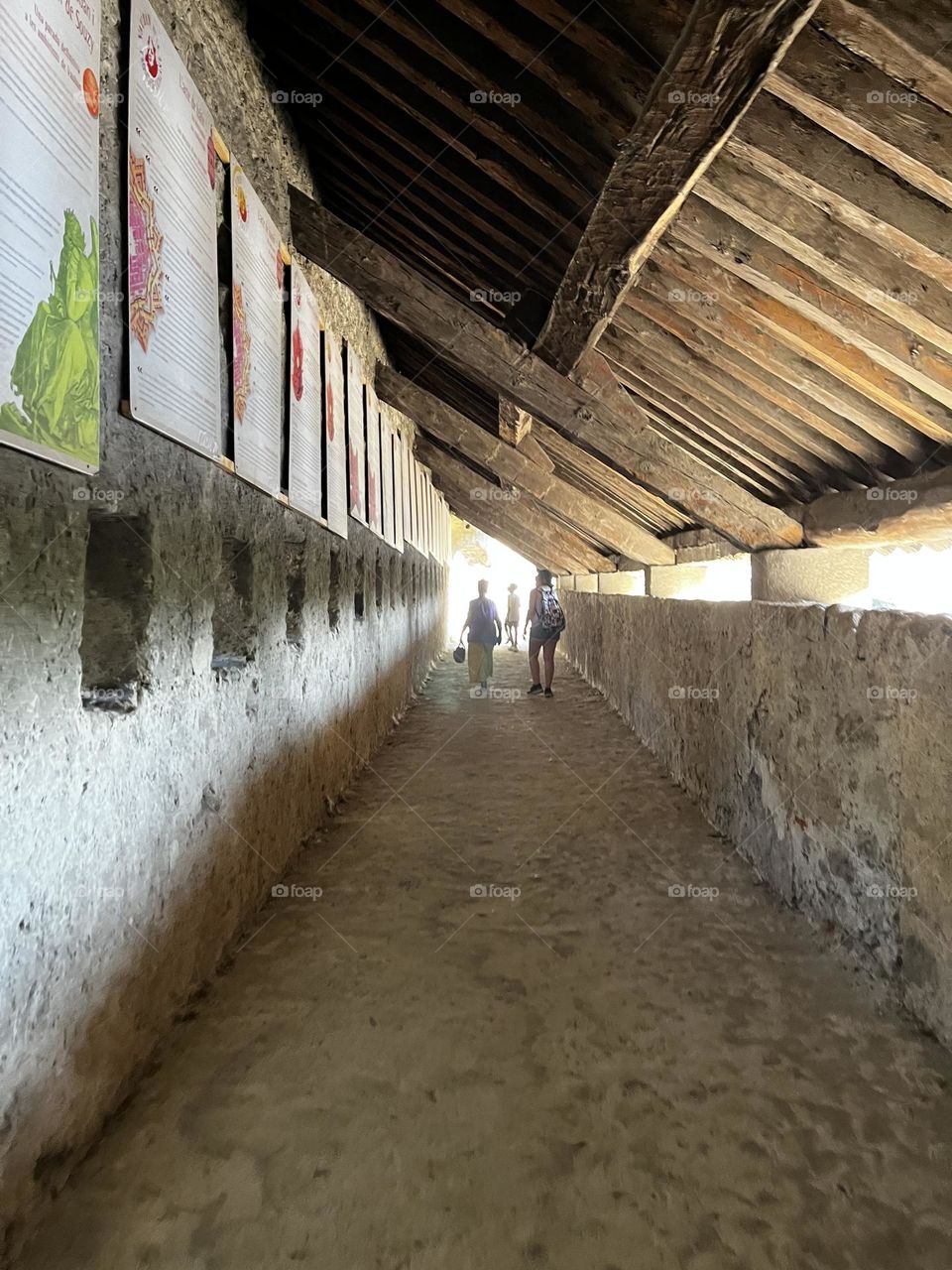 A serene walk in the midst of the ancient city's historic walls, where time stands still, and history whispers its tales. Balade au milieu des remparts…