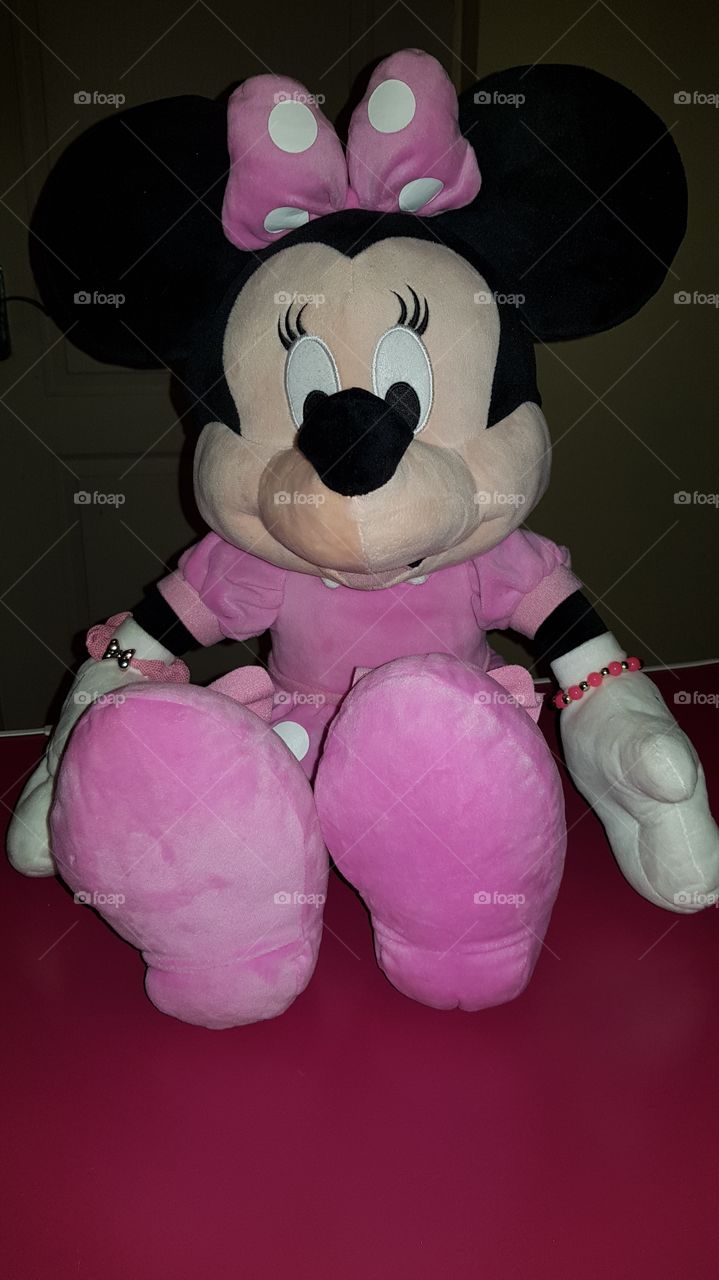 Minie mouse pink color toy