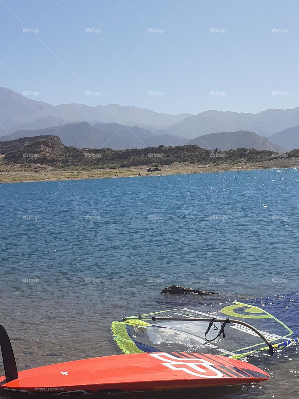 vista del embalse mendocino