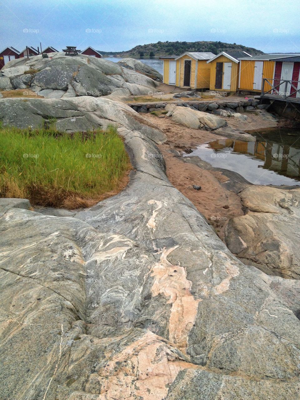 Cliffs and boathouses