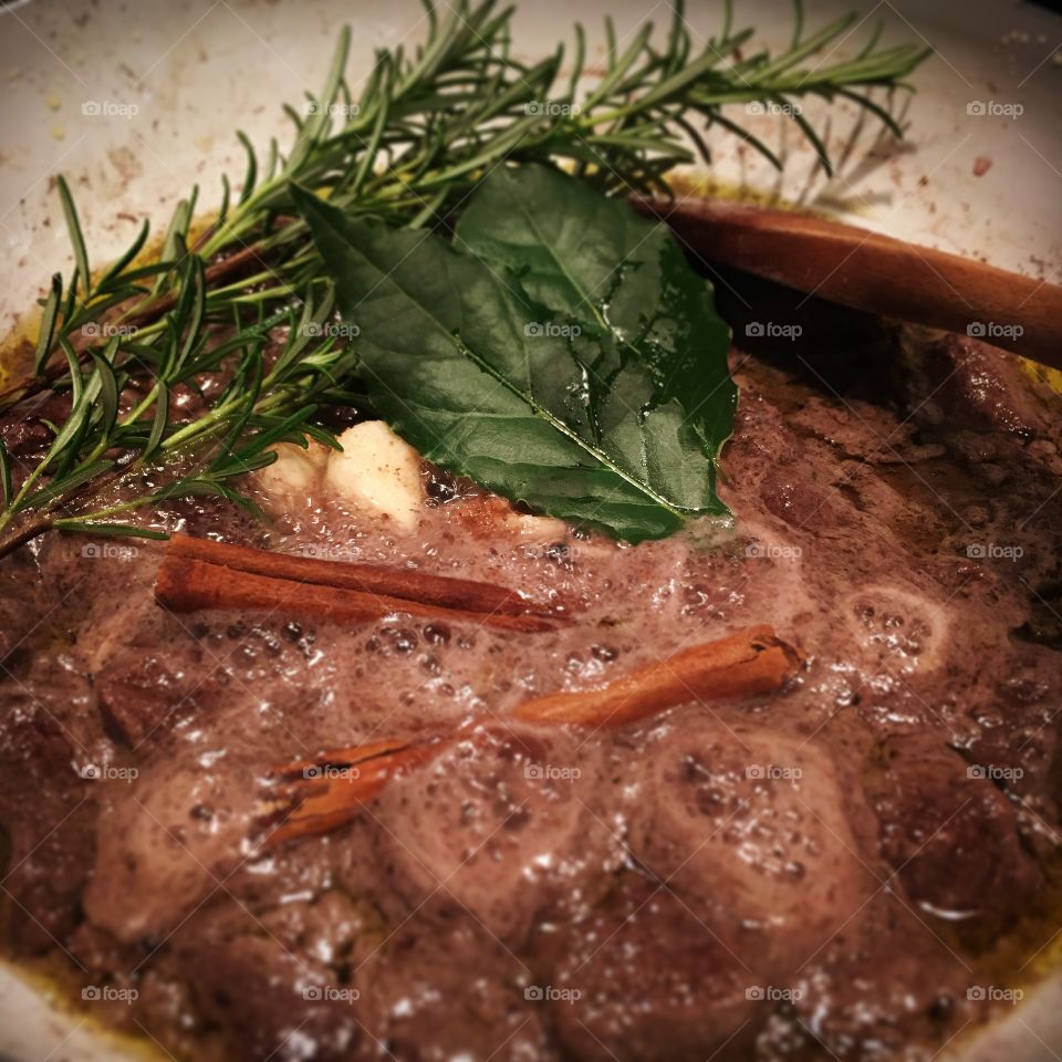 Stifado Greek stew cooking