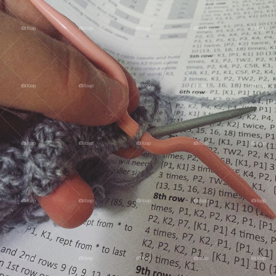 Reading through the next row of the pattern. 