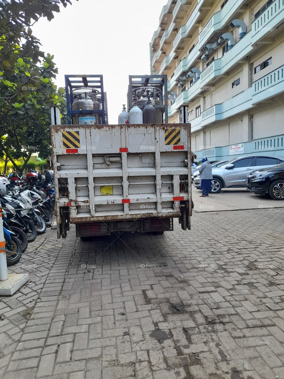 oxygen truck