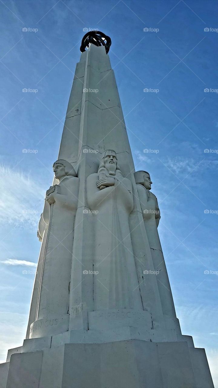 Statue at the Griffith Observatory in California. 