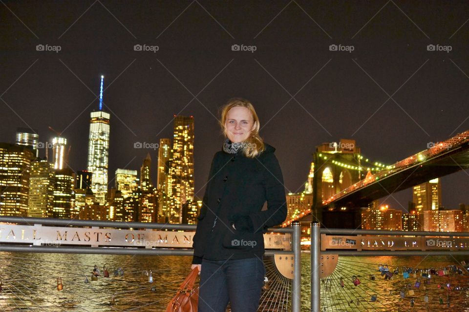 Portrait in New York 
Manhattan bridges 