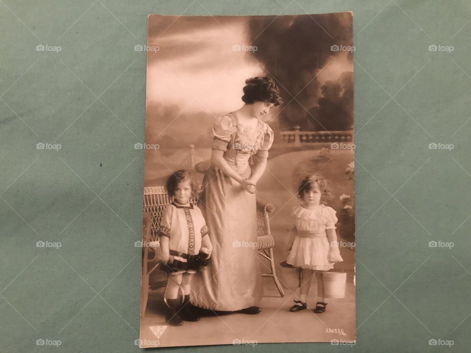 This is a photo of a long since pastime, it’s here because l think it’s delightful and the sepia finish expresses the time perfectly.