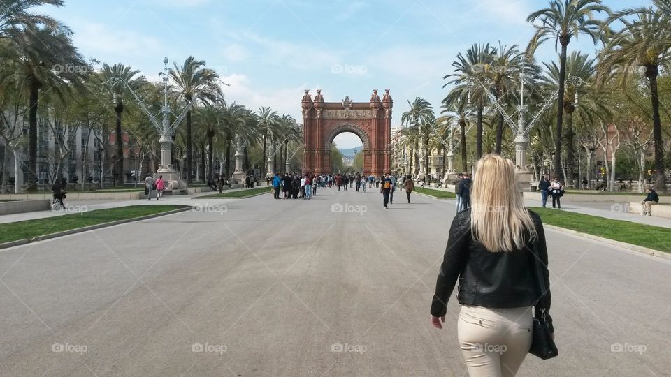 Young woman exploring the beauty of Barcelona