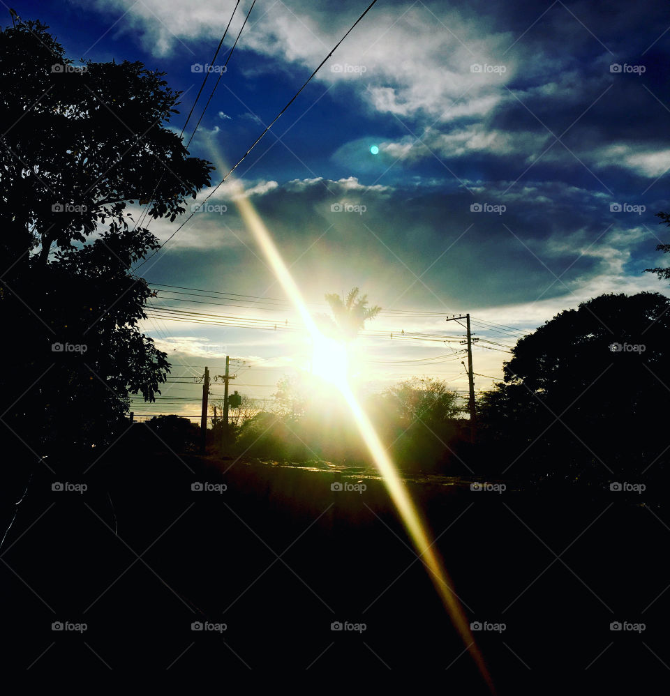 O #amanhecer muito bonito com o #sol raiando entre as #nuvens!
Que tenhamos uma ótima 5a feira.
☀️
#FOTOGRAFIAéNOSSOhobby
#paisagem #fotografia #natureza #inspiração #photo #landscapes #morning #Jundiaí #Brasil #Brazil