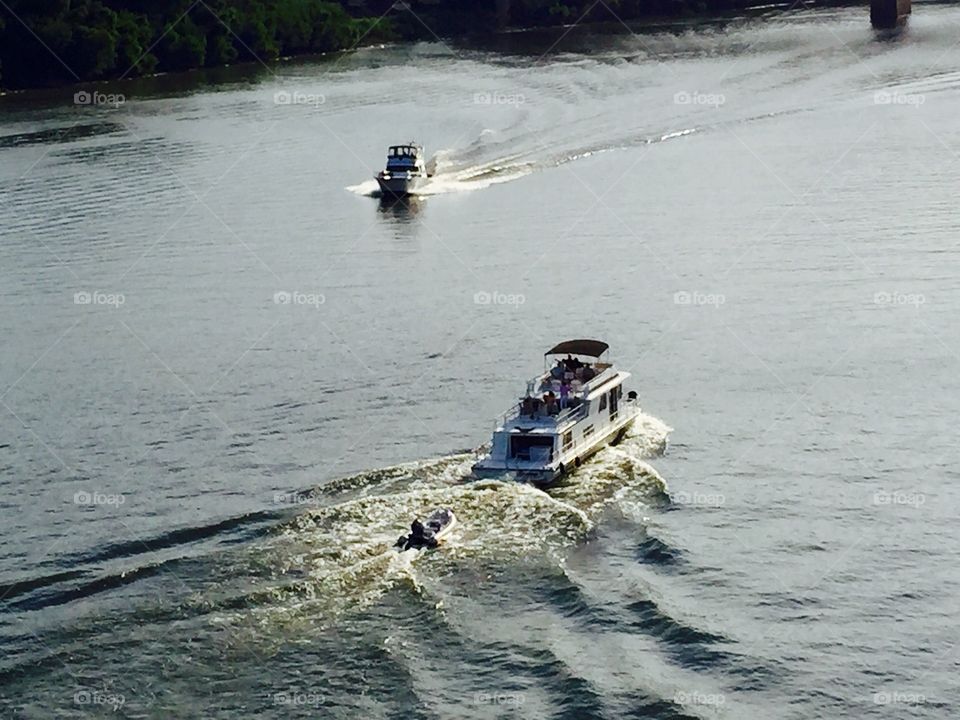 Cruising the Ohio River