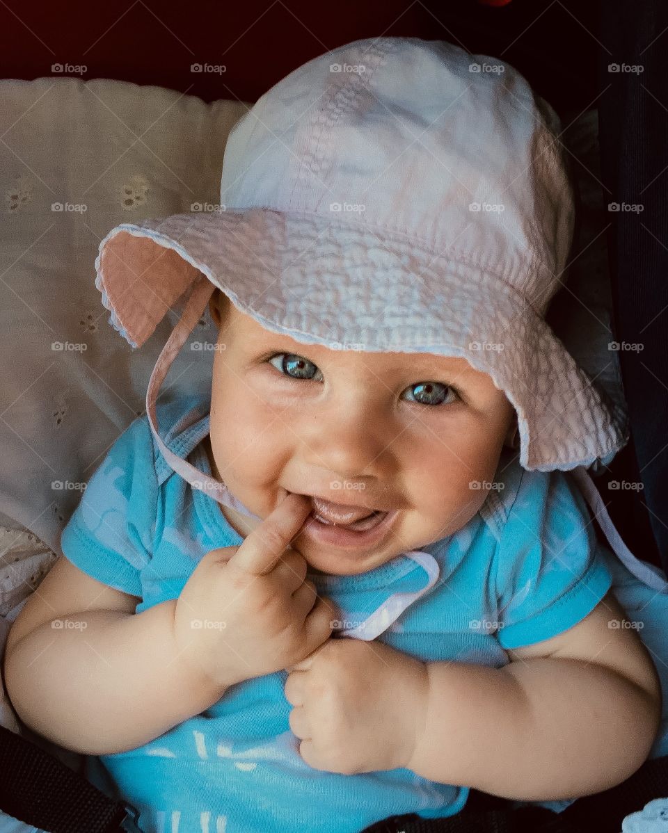 Happy child with blue eyes 