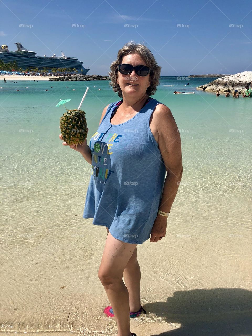 Tropical drink in my hand!