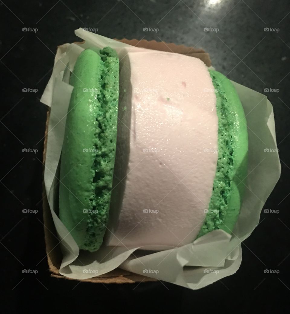 Ice Cream macaroon