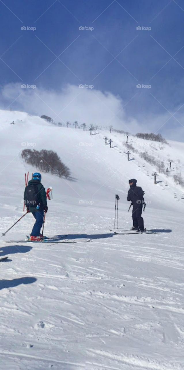 học trượt tuyết.