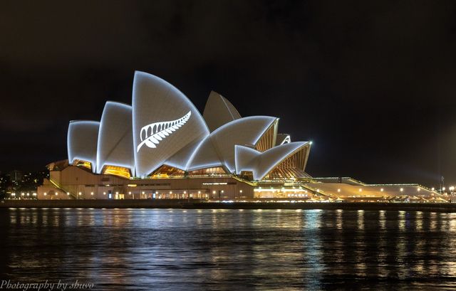 Sydney Opera House sails with the Silver Fern of New Zealand as a symbol of solidarity with the people of New Zealand. Our hearts go out to all those impacted by the tragic events in Christchurch.