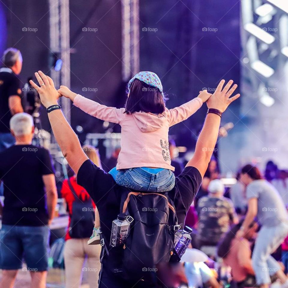 Introducing the crowds revolution mission