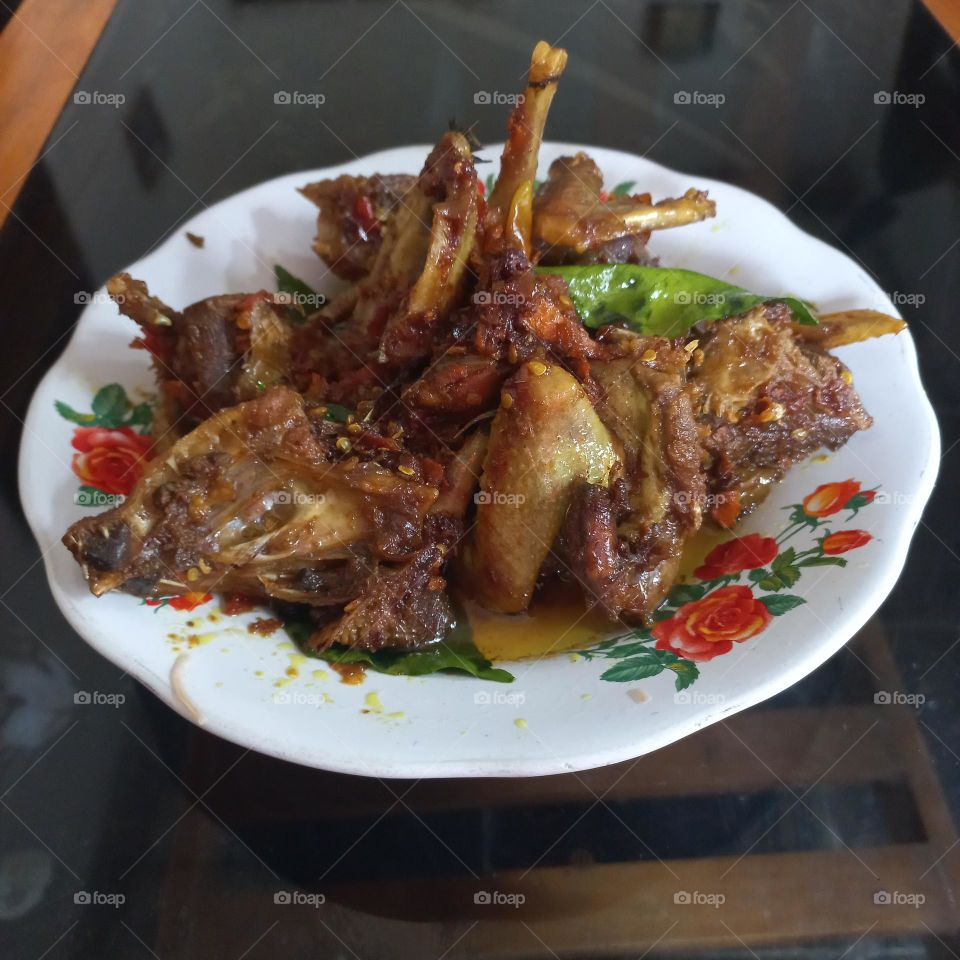 This is a dove meat dish that is ready to be served