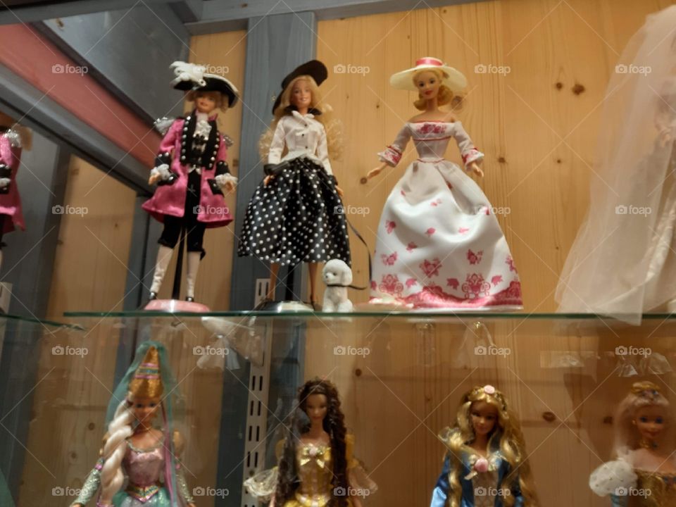 The magic world of dolls
