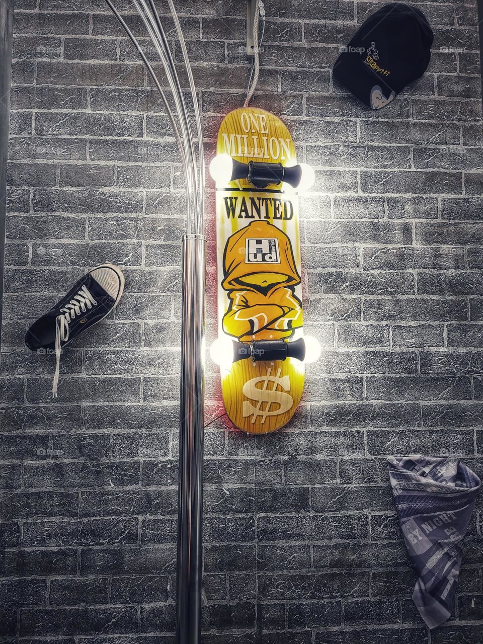 Dyi craft home made handmade design decor decoration view day part details capture life Light reys wild nature outdoor outside street building old history memory summer time board sneakers wall lamp Art