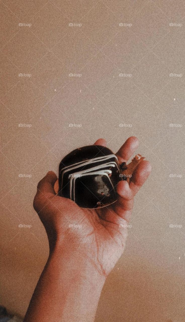 Tiny lil choco bomb 💣