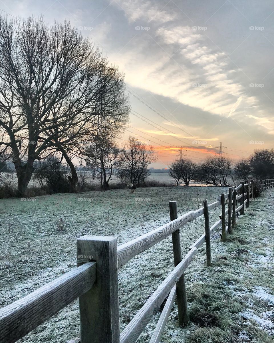 A beautiful sunrise, taken in the early hours, lovely sun licked skies, and dew covered fields 😌