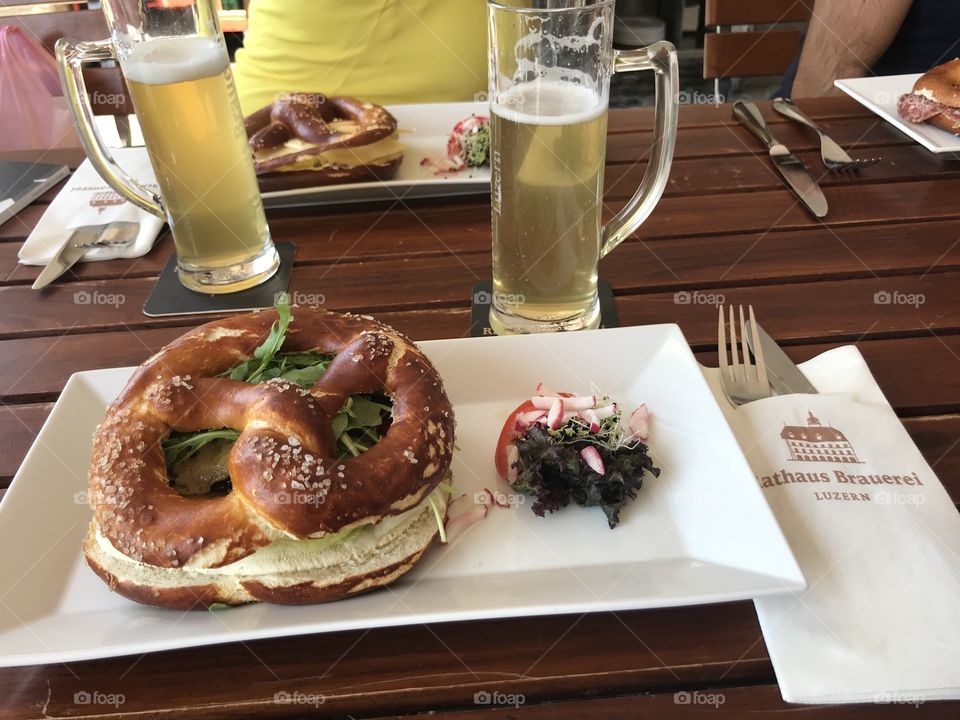 Fresh Brezel Sandwich